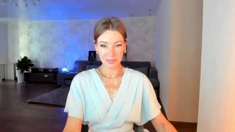 Snapshot of miababy14 chatting on 07.07.26 Mia online show from 07.07.26