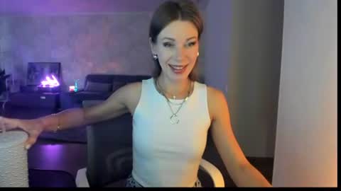 Snapshot of miababy14 chatting on 07.28.26 Mia online show from 07.28.26