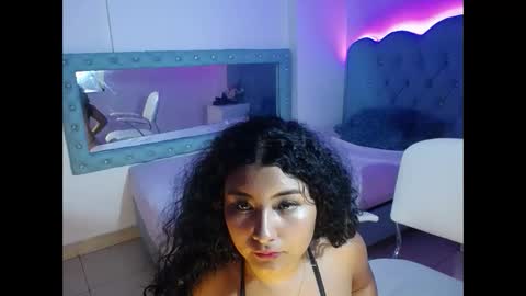 Mia Botia online show from 01.15.26