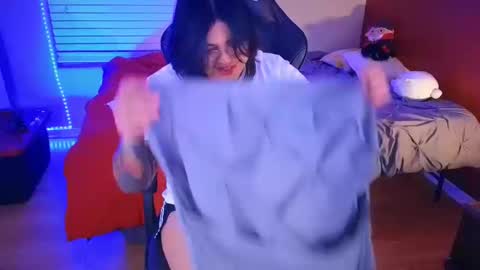 Mia online show from 01.27.25