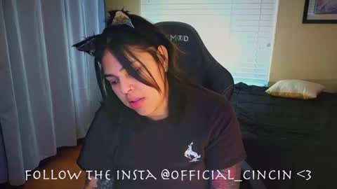 Mia online show from 02.16.25