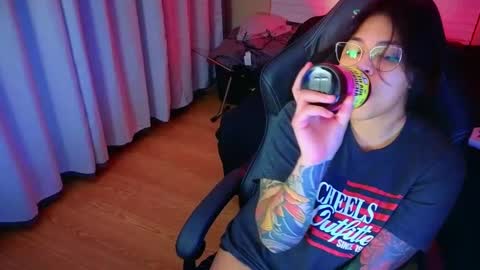 Mia online show from 03.10.25