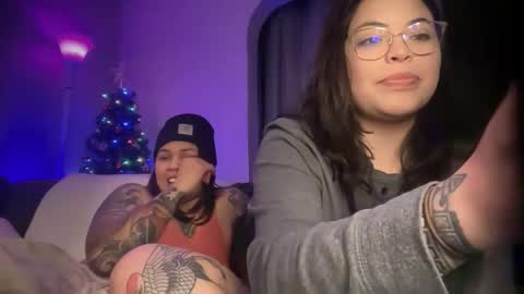 Mia online show from 11.30.25