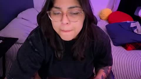 Mia online show from 03.25.26