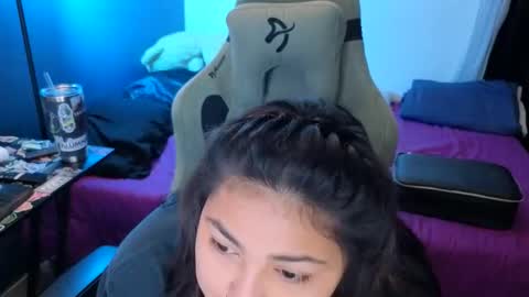 Snapshot of miacanela_xo chatting on 06.11.26 Mia online show from 06.11.26