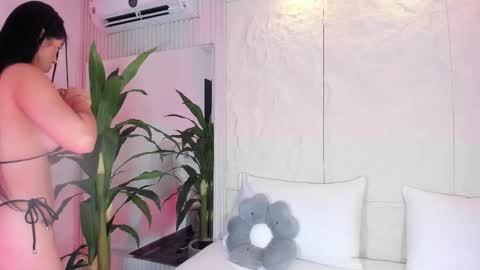 mia online show from 02.20.26