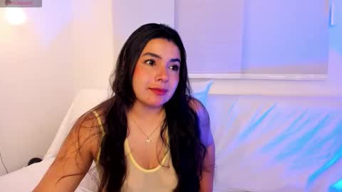 IG Yojanagomez  online show from 03.26.26