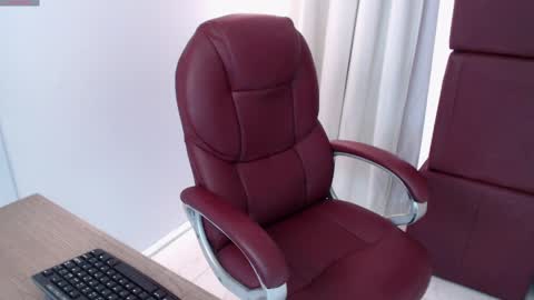 miadesir online show from 04.05.26