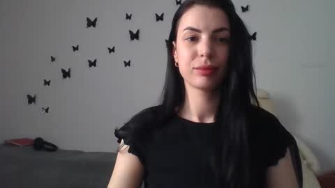 Snapshot of miaflame78 chatting on 05.19.26 Mia online show from 05.19.26