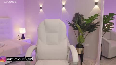 Mia Gomez online show from 09.16.25