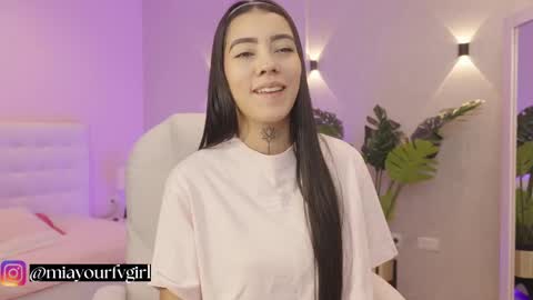 Mia Gomez online show from 09.30.25