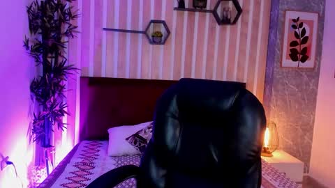 Mia Connor online show from 01.08.26