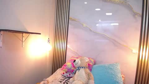 miah_princess online show from 10.21.25