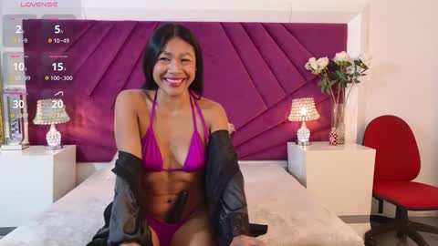 miahantonelli online show from 02.18.26