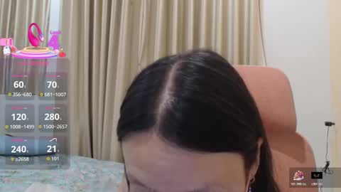 miahchan68 online show from 12.18.25