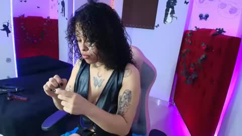 Snapshot of miahernadez303av chatting on 09.20.25 MIA VELEZ online show from 09.20.25