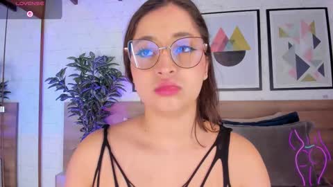 Mia  online show from 01.12.26