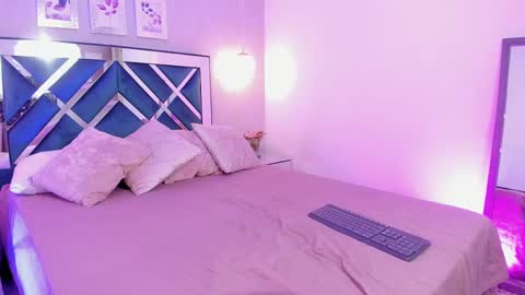 Mia Khalifa online show from 02.28.25