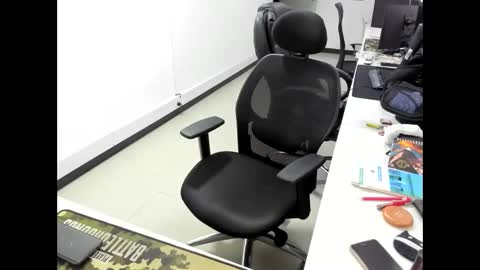 Mia  online show from 01.08.26