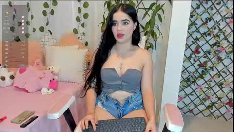 mia 600am-1000am Colombia time online show from 12.21.24