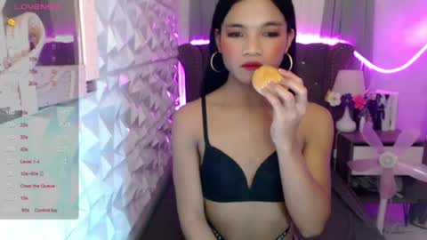 Snapshot of miamalkovax chatting on 06.24.26 miamalkovax online show from 06.24.26