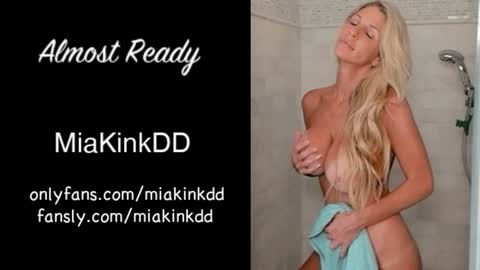 Mia online show from 11.13.25