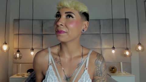 Mia Morgann online show from 01.26.25