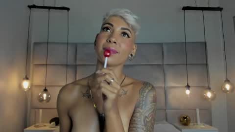 Mia Morgann online show from 02.02.25