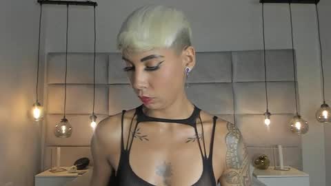 Mia Morgann online show from 02.09.25