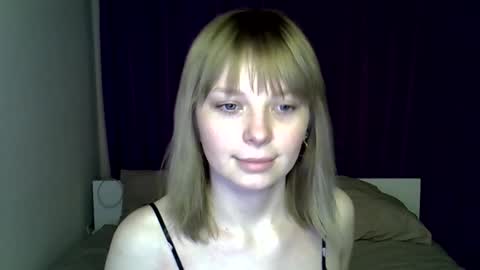 Mia online show from 03.22.26