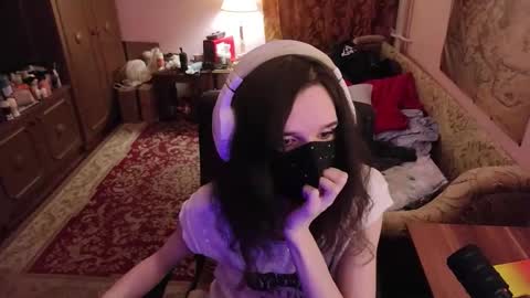 Kristien online show from 10.31.25