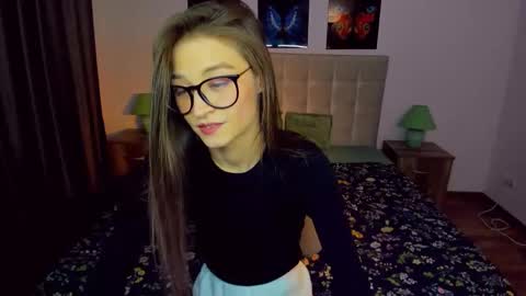 Mia online show from 01.07.25