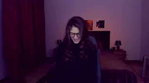 Mia online show from 01.21.25