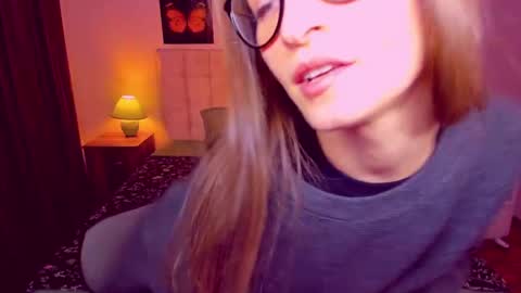 Mia online show from 01.26.25