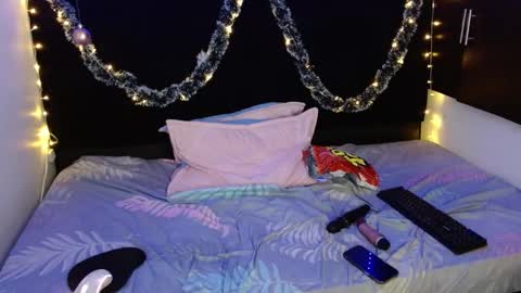 Snapshot of miapeyton chatting on 12.30.24 Mia Peyton   online show from 12.30.24