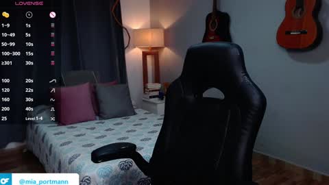 MIAPORTMANN online show from 12.22.24