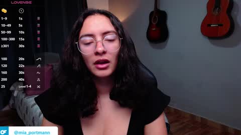 MIAPORTMANN online show from 12.29.24