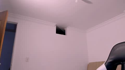 Snapshot of miaquevedo chatting on 05.14.26 Mia Quevedo online show from 05.14.26