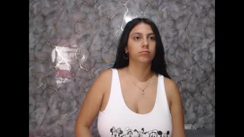 Snapshot of miarouse1531 chatting on 02.23.26 miarouse1531 online show from 02.23.26