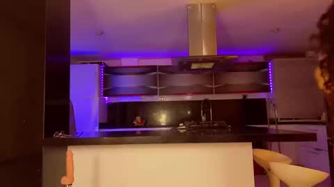 MiaHancock online show from 12.02.24