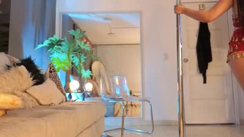 MiaHancock online show from 10.06.25