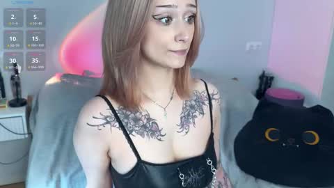 Mia online show from 03.25.26