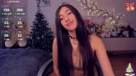 Snapshot of miasilk chatting on 12.16.24 Miayna Silk online show from 12.16.24