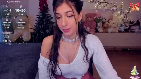 Snapshot of miasilk chatting on 12.23.24 Miayna Silk online show from 12.23.24