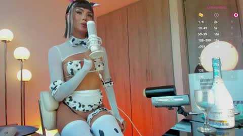 Mia  instagram miasspell online show from 04.19.26