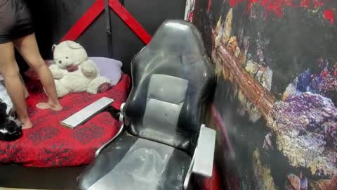 Mariana online show from 10.16.25