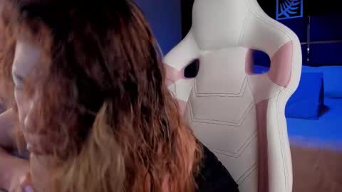 miatorres4 online show from 11.06.25