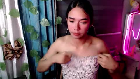 Snapshot of miatrixs chatting on 01.11.26 Mia online show from 01.11.26