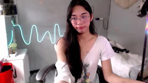 Snapshot of miatrixs chatting on 02.21.26 Mia online show from 02.21.26