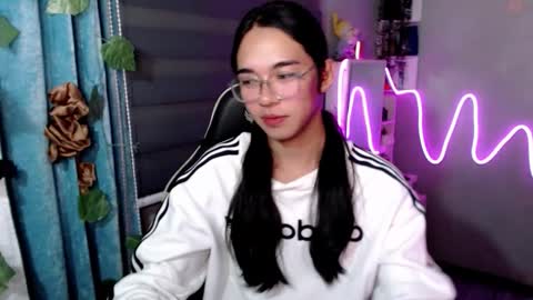 Snapshot of miatrixs chatting on 02.22.26 Mia online show from 02.22.26